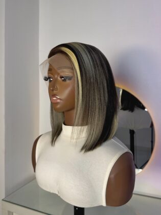 Wig Kira (Blonde Highlights)