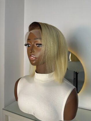 Wig Kira (Dark Root Blonde)