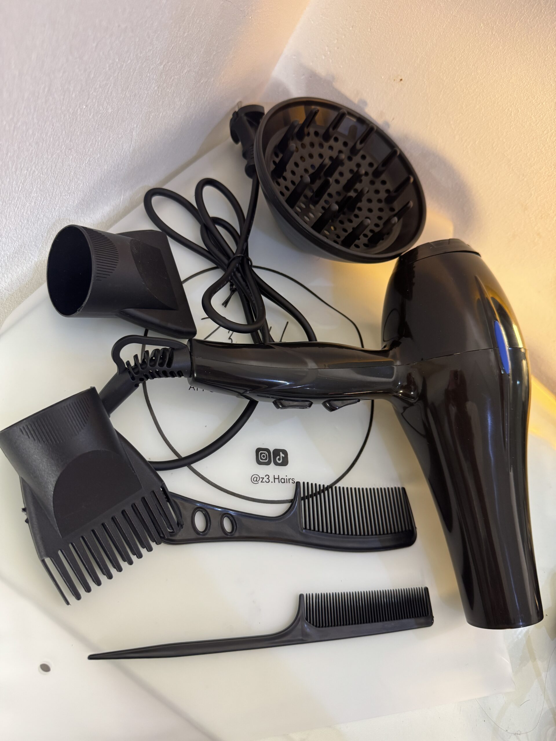 Blow Dryer - Image 2