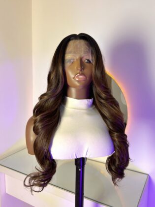 WIG ARI (Brown Highlights)