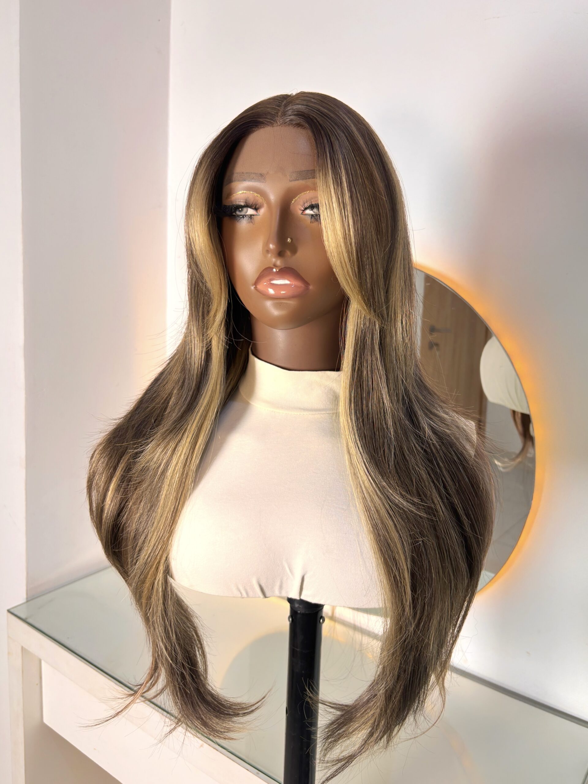 WIG ELLIE (Blonde Highlights) - Image 4