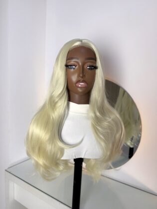 WIG RUE (BLONDE)