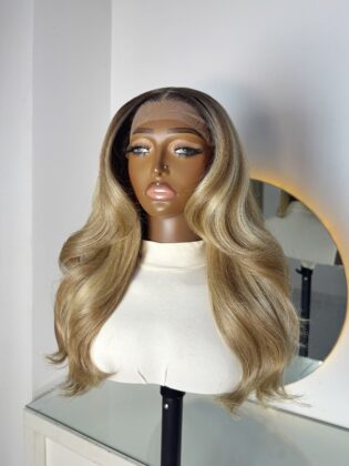 WIG DERA (Blonde)